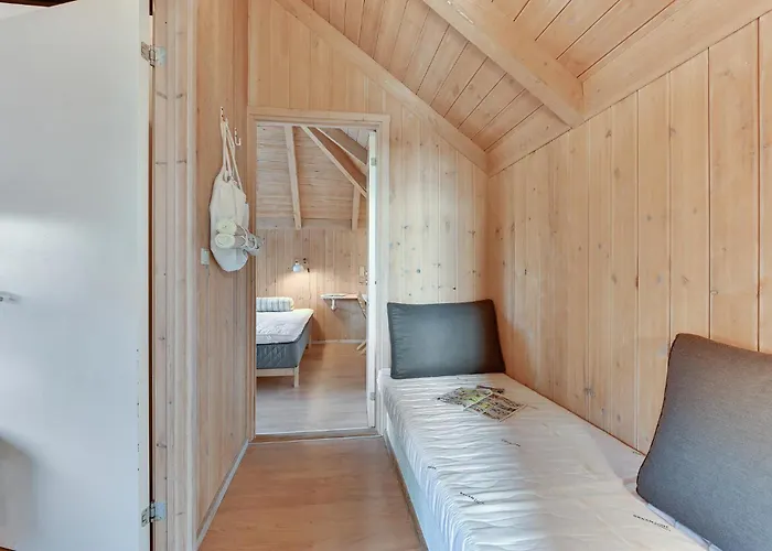 Ferienhaus Amazing In Hvide Sande With Wifi